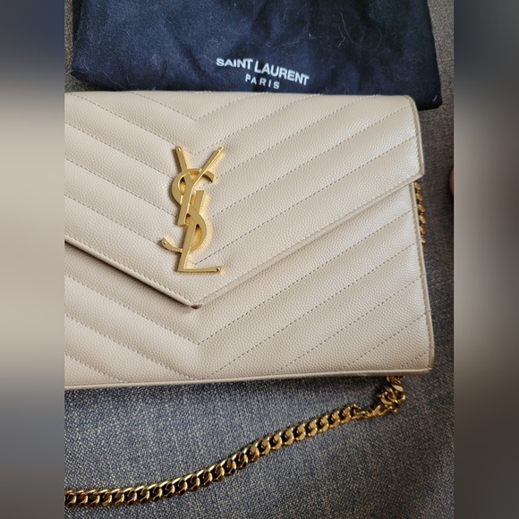YSL Envelope Bag - Picture 14 of 16